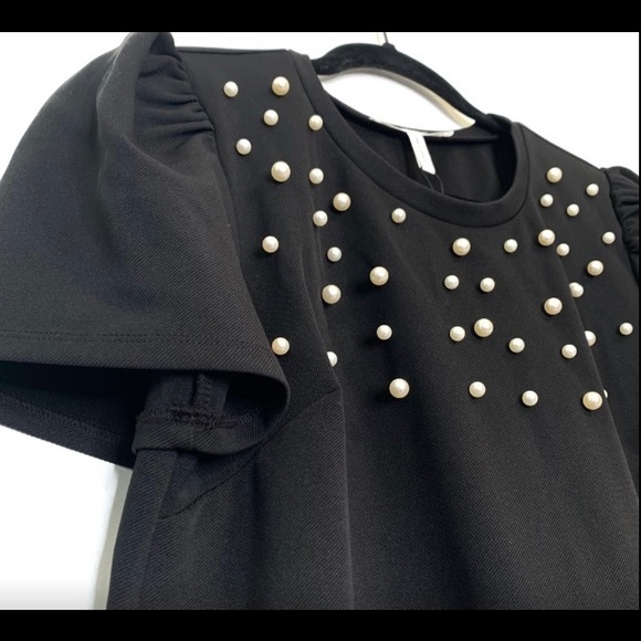 BCBG PEARLESCENT PUFF SLEEVE SHORT SLEEVE TOP - Picture 3 of 13